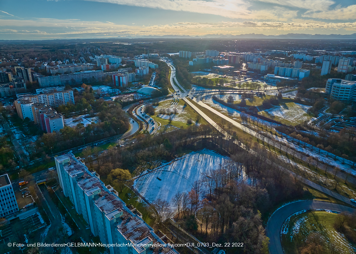 22.12.2022 - Plettzentrum - Rentenversicherung - Ständlerstraße in Neuperlach